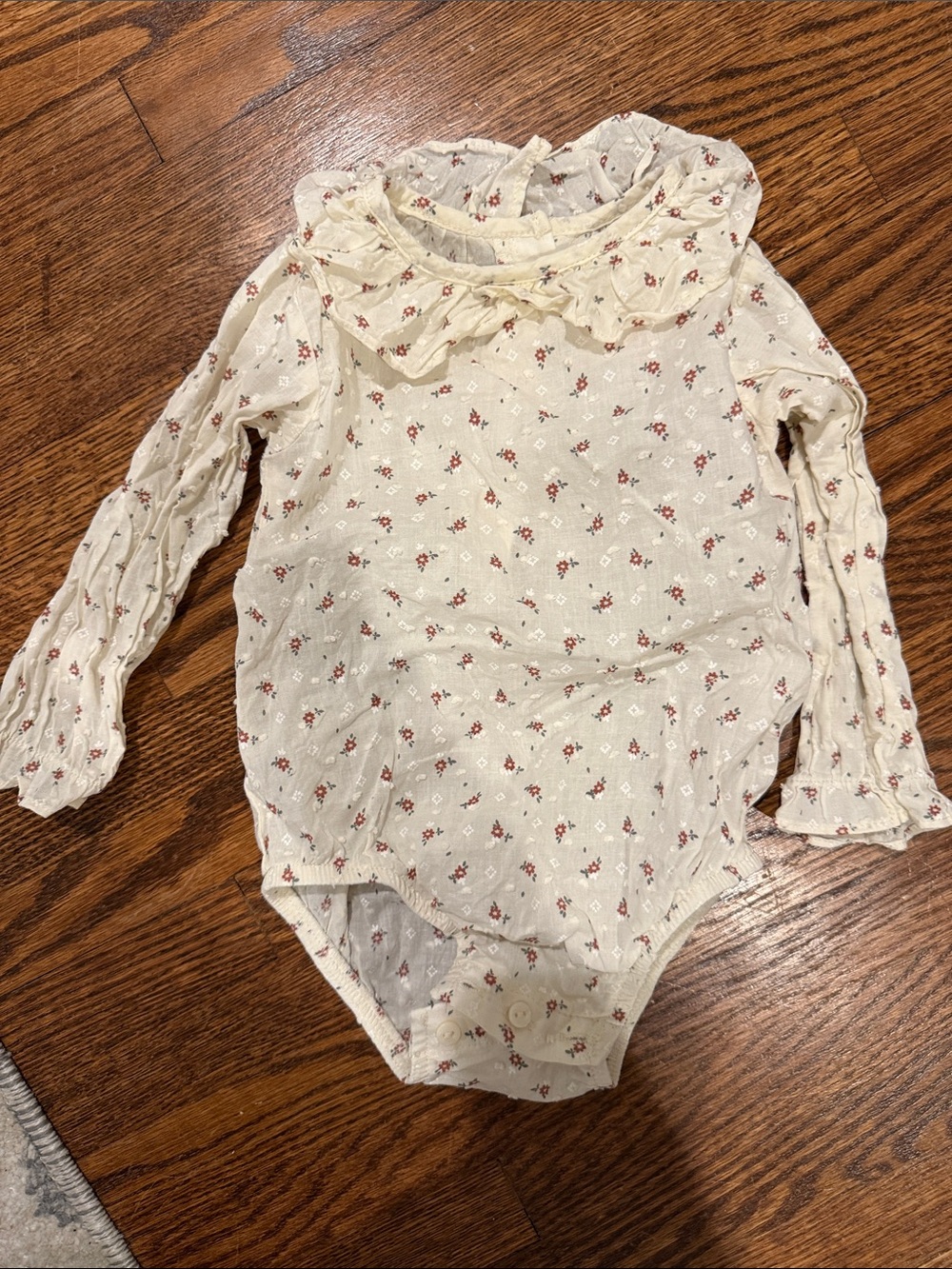Zara Cream Long-Sleeve Floral Baby Bodysuit